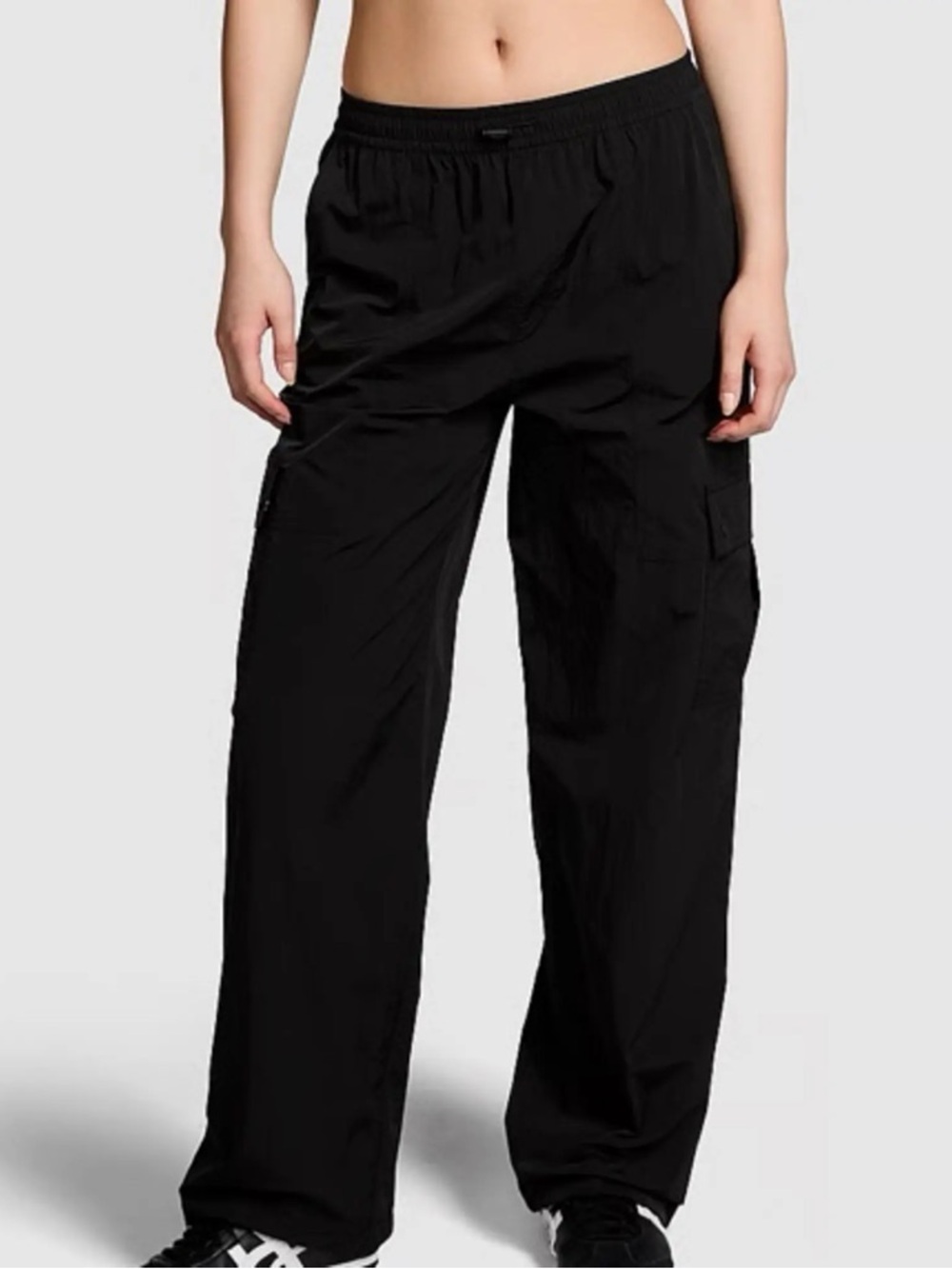 PINK- Victoria’s Secret Windbreaker Cargo Pants - Black -‎ XS